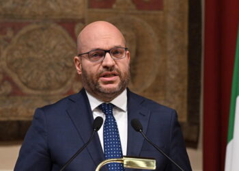 Fontana, inopportuna conferenza stampa di domani sulla ‘Remigrazione’