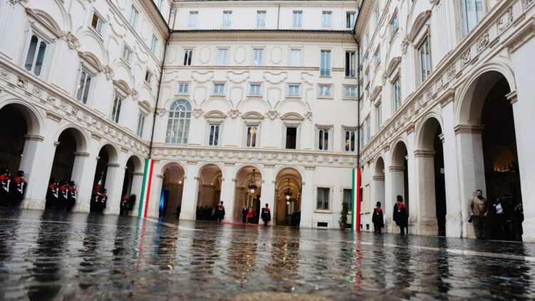 Stretta sui migranti, via libera del Cdm al disegno di legge