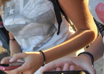 Presidente Agcom, il parental control sui telefonini sta funzionando