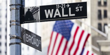 Il Dow Jones supera i 50.00 punti per la prima volta nella sua storia