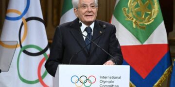Milano Cortina, Mattarella: “Olimpiadi evento universale, chiediamo rispetto tregua olimpica”