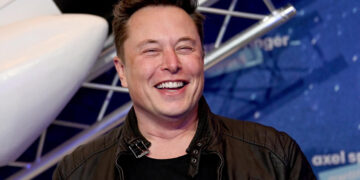 Elon Musk fonde Space X e xAI: vuole costruire data center nello spazio