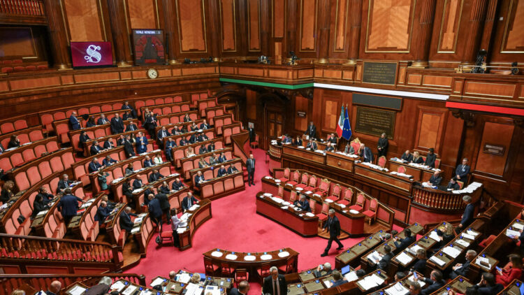 Dl sicurezza stretto tra referendum e Pasqua, il Senato accelera
