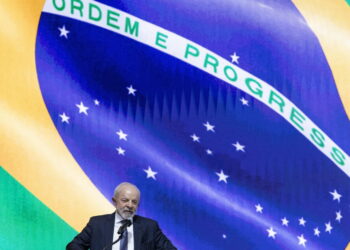 Lula a Bogotá per vertice Celac, focus su tensioni e integrazione regionale