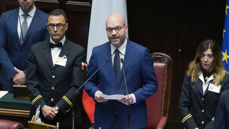 Fontana, ferma condanna delle violenze No Tav, vicinanza alle Forze dell’ordine