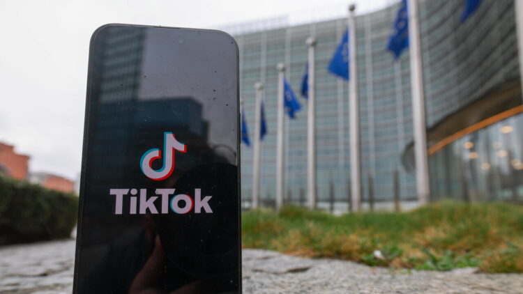 L’Ue contesta a TikTok la sicurezza degli account dei minori