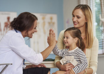 Seimila domande per 3mila posti, torna l’appeal del medico di famiglia