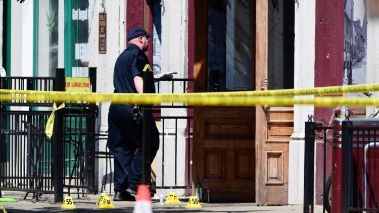 Sparatoria vicino un ristorante in Ohio, due morti e tre feriti