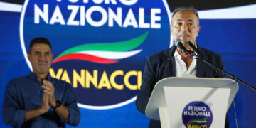 Vannacci nel cuore della Reggio a guida forzista, ‘siamo la destra vera’