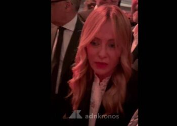 Moda, Meloni alla cena di gala a Palazzo Reale a Milano: “Il governo è vicino al settore”